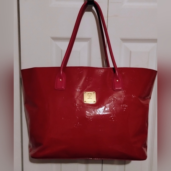 MCM Limited Edition Tote Red Great Pre-loved Condition - Picture 4 of 12